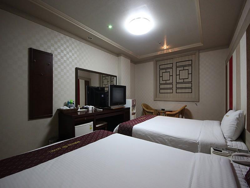 Ns Hotel Changwon Esterno foto