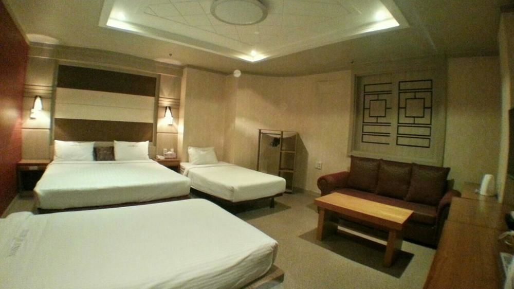 Ns Hotel Changwon Esterno foto