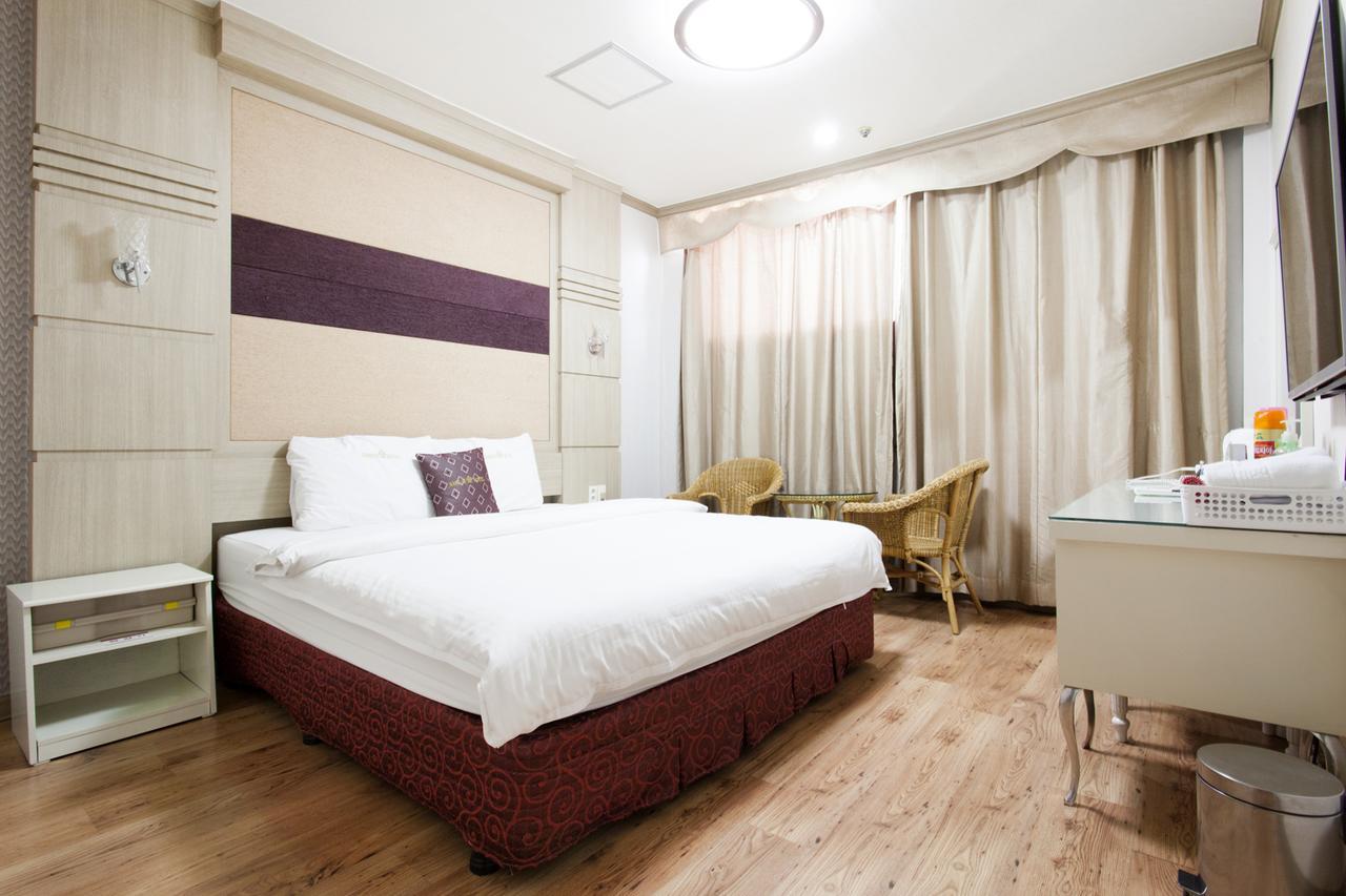 Ns Hotel Changwon Esterno foto