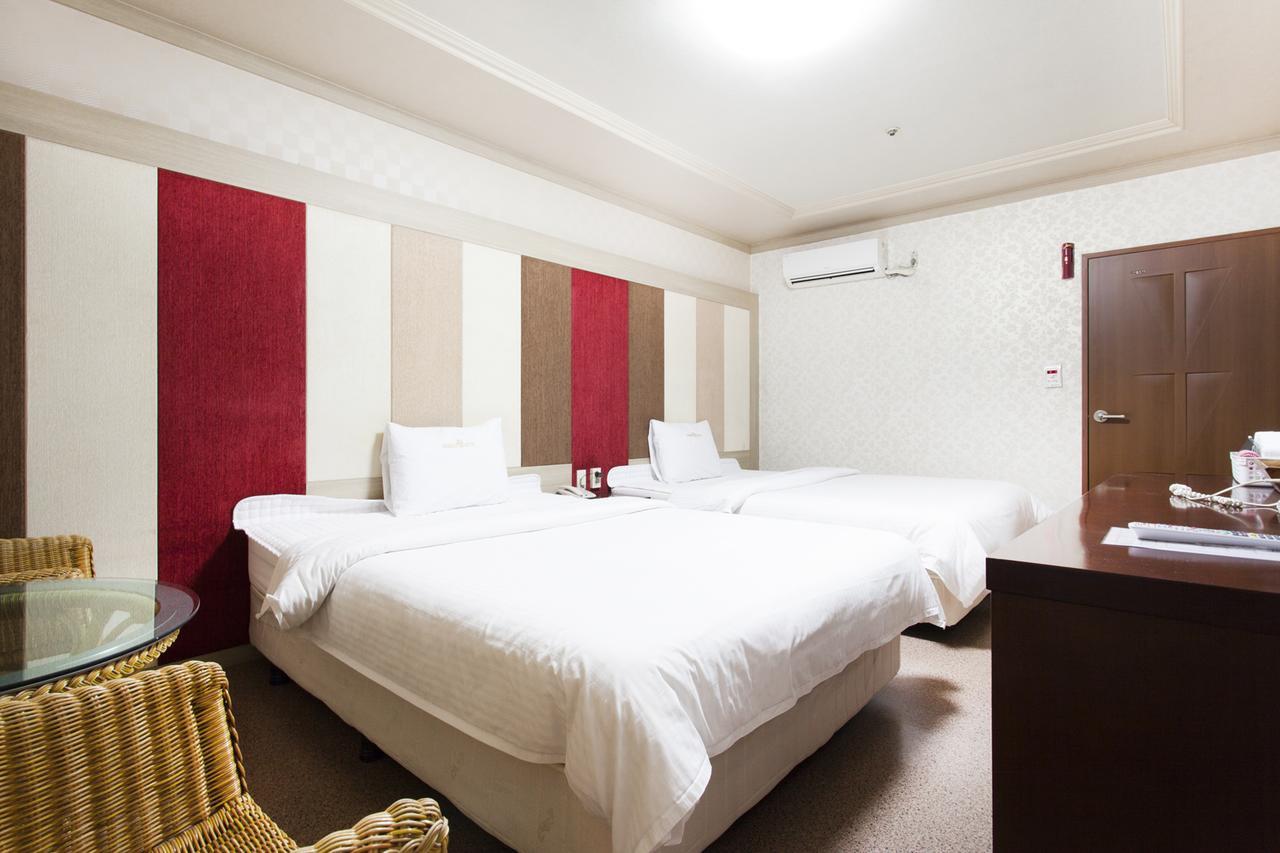 Ns Hotel Changwon Esterno foto