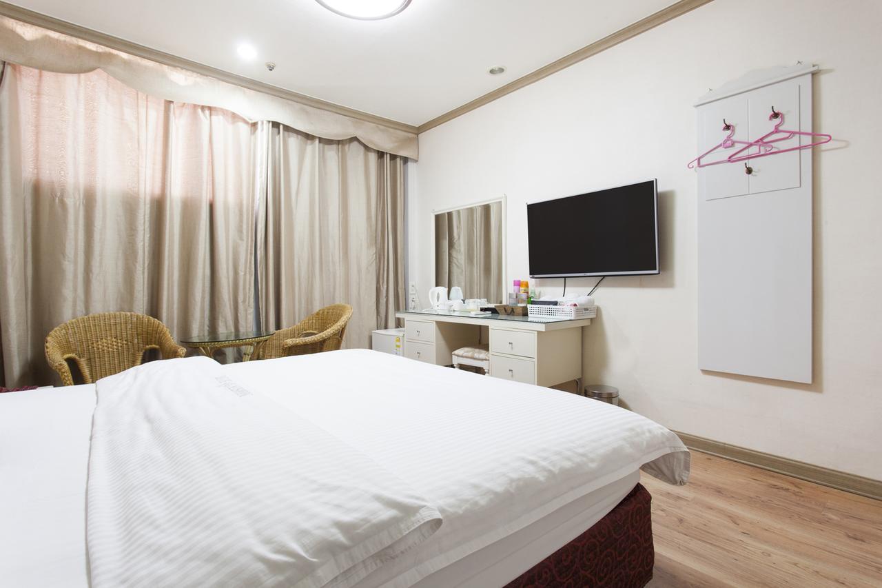 Ns Hotel Changwon Esterno foto