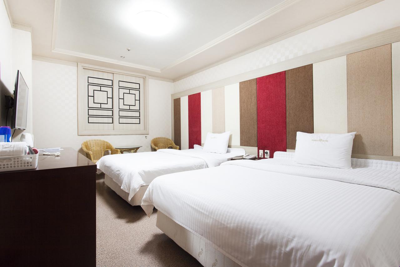 Ns Hotel Changwon Esterno foto