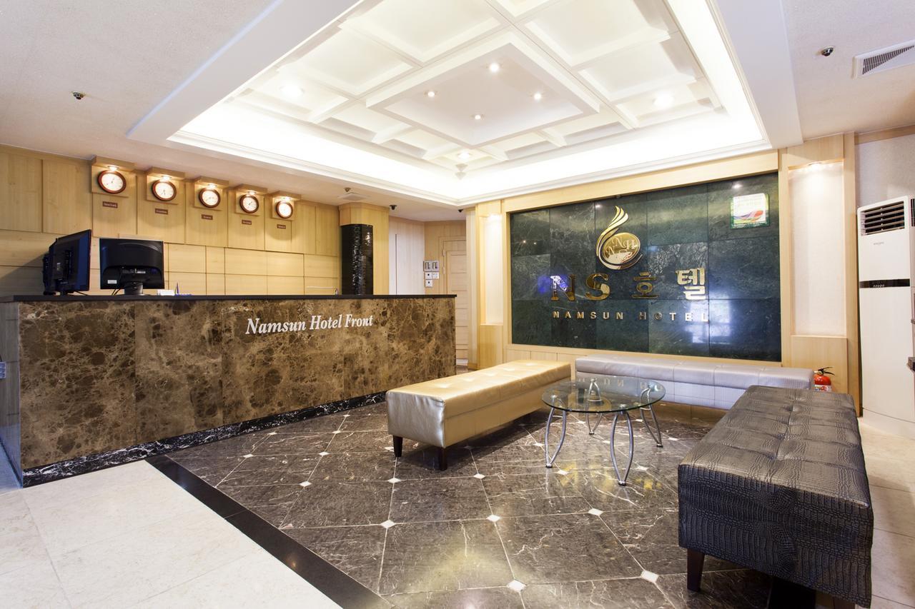 Ns Hotel Changwon Esterno foto