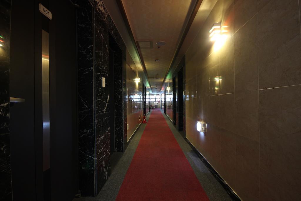 Ns Hotel Changwon Esterno foto